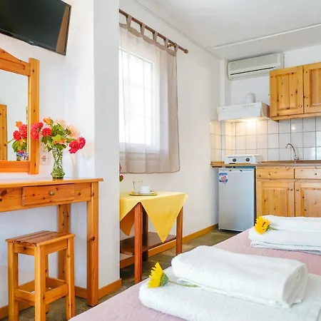 Apartman Niki Kínira