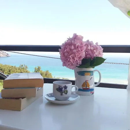 Niki Apartment